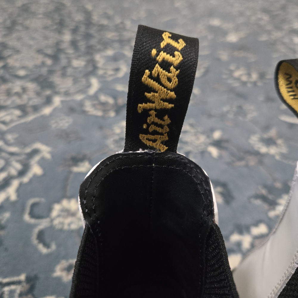Dr. Martens 2976 Smooth Leather Platform Chelsea Boots - Picture 5 of 9